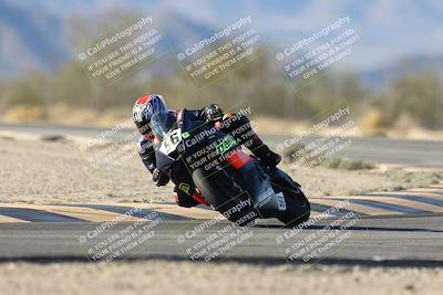 media/Dec-07-2025-CVMA (Sun) [[3e7d2de5dc]]/Race 12- Formula 40 MW and LW/